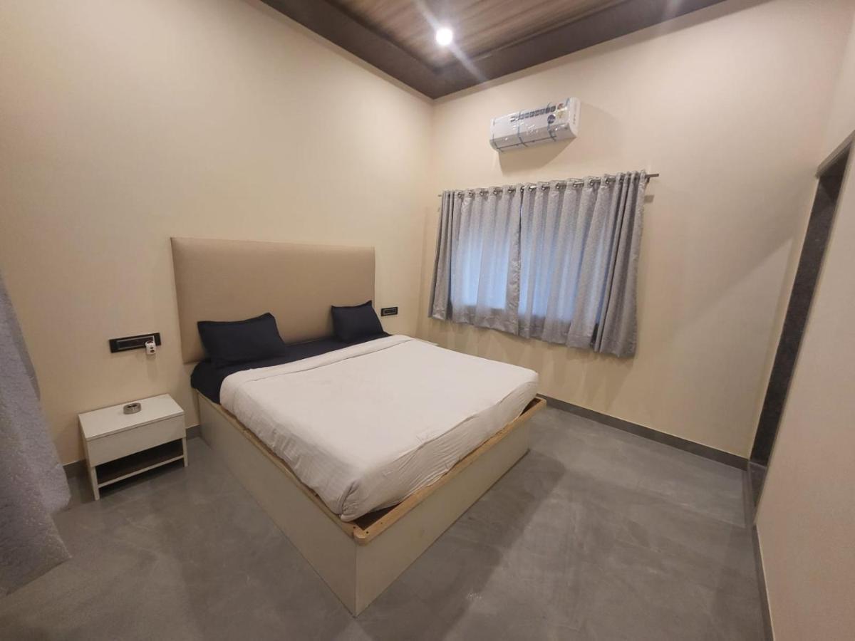 Вилла Nazrana 2Bhk Лонавала Экстерьер фото