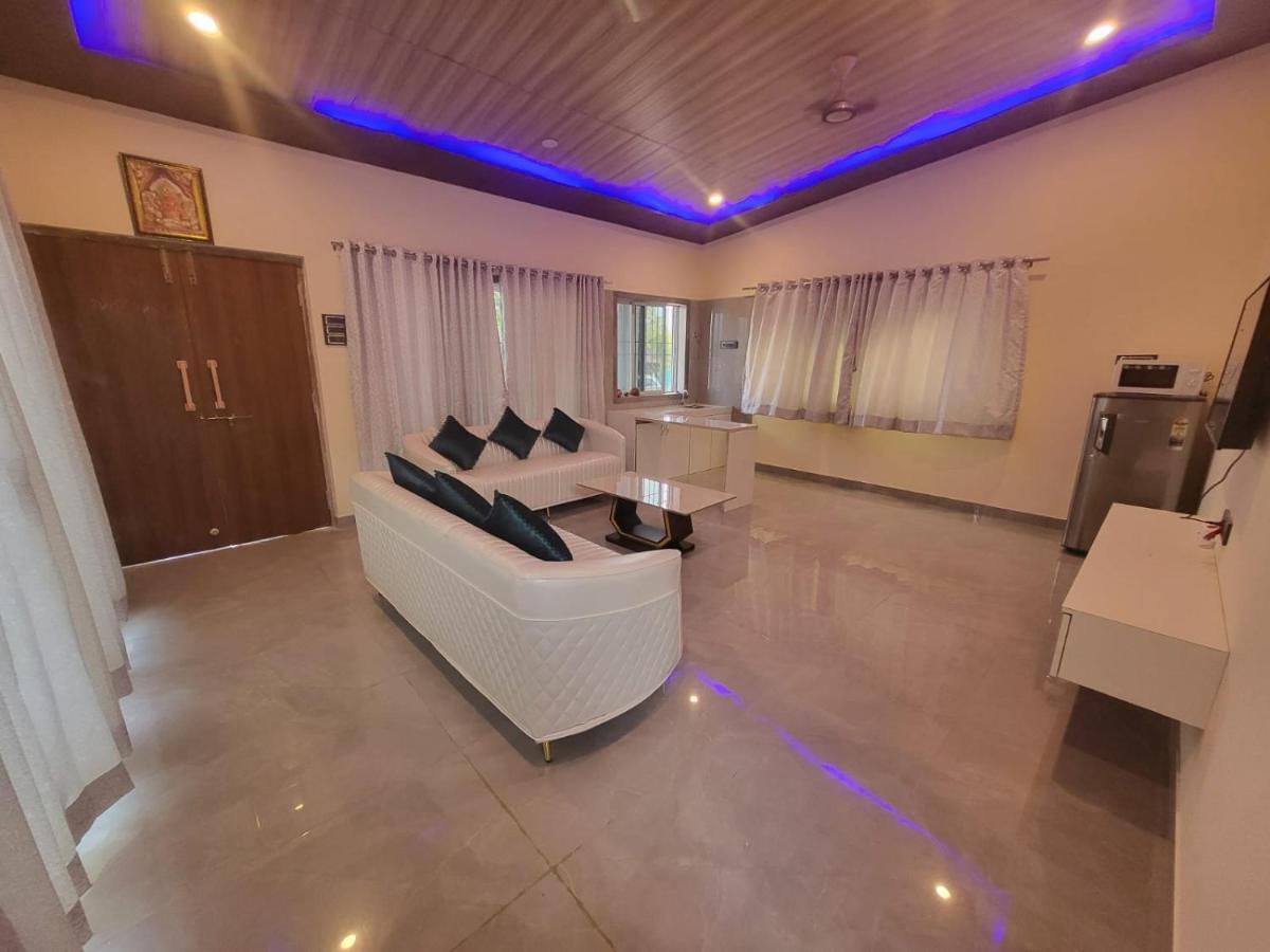 Вилла Nazrana 2Bhk Лонавала Экстерьер фото